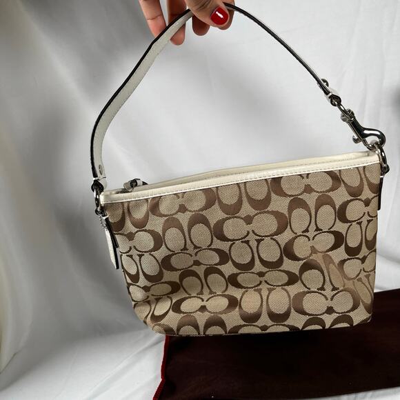 COACH Floral Daisy Bleeker Signature Monogram Y2K Vintage Shoulder Bag - Picture 3 of 10